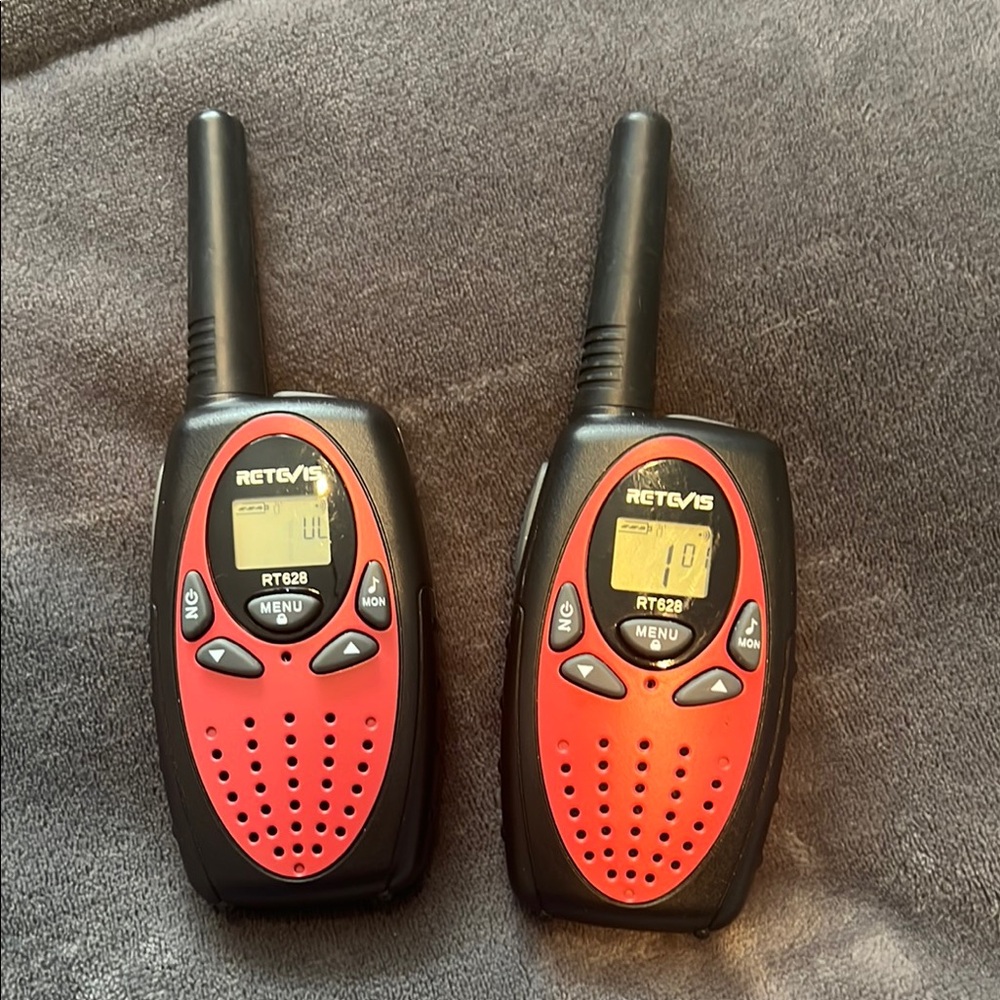 RT628 Red and Black Walkie Talkies -Retevis